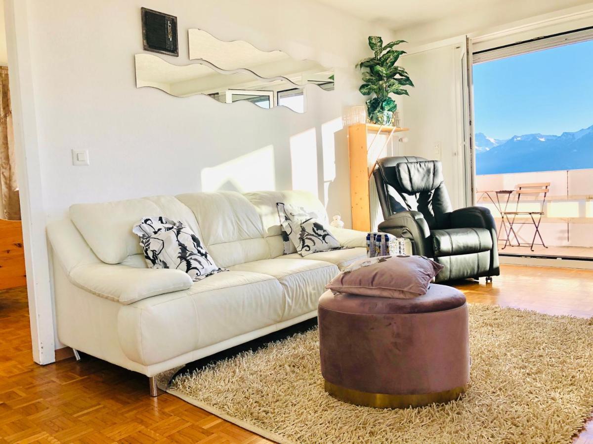 Apartment Spacious With View | 35 Montreux