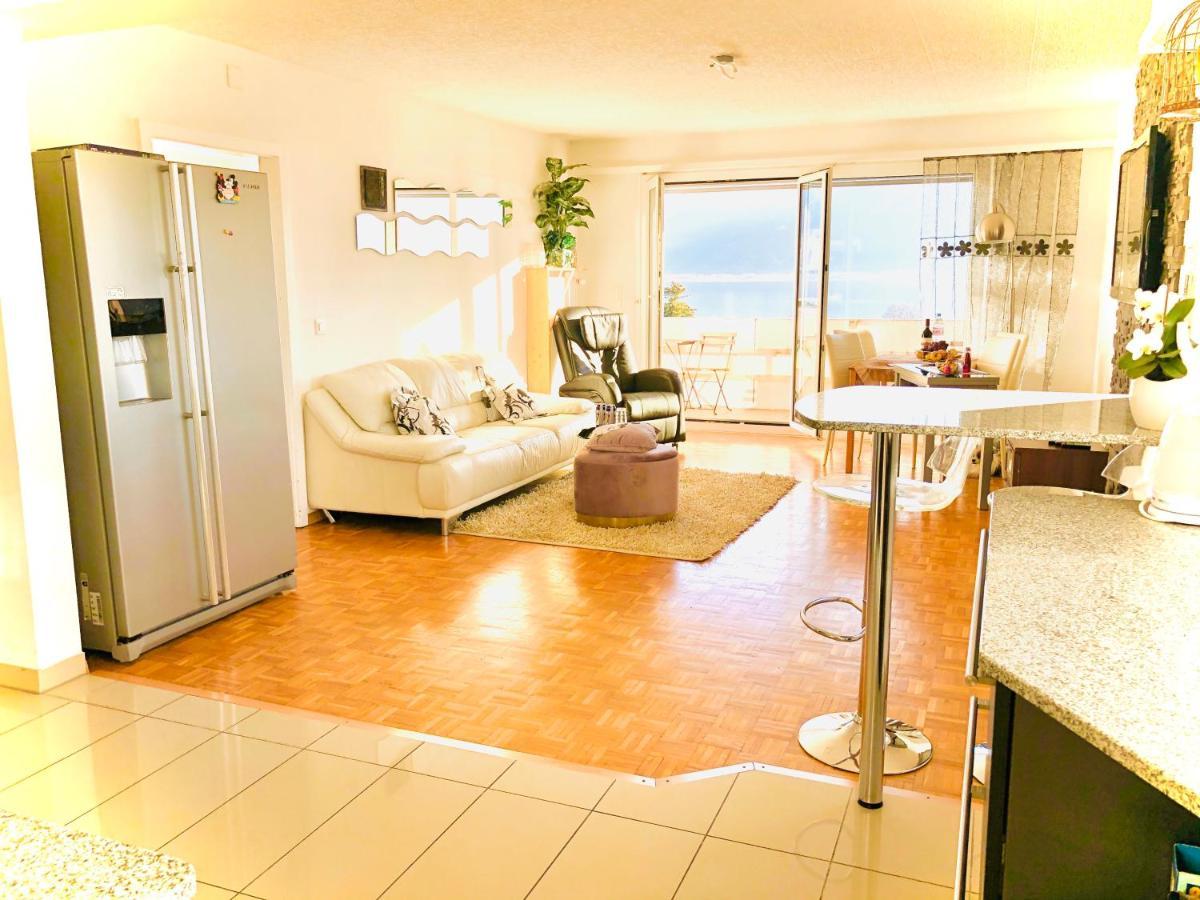 Spacious With View | 35 Apartment *